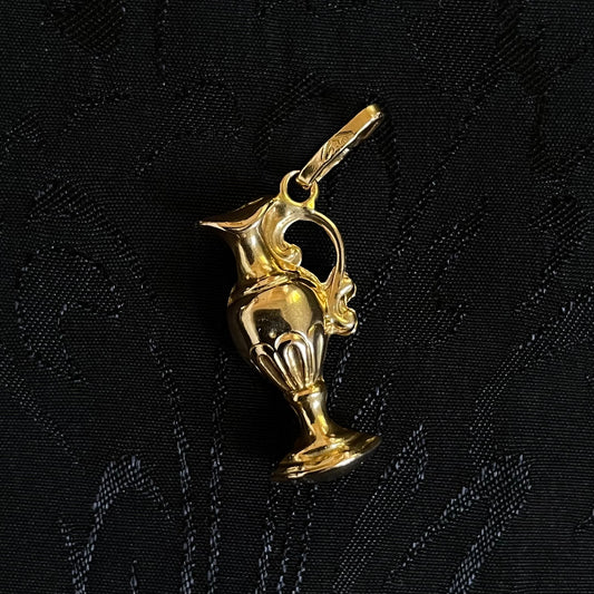 The 18k Gold Roman Water Pitcher Charm