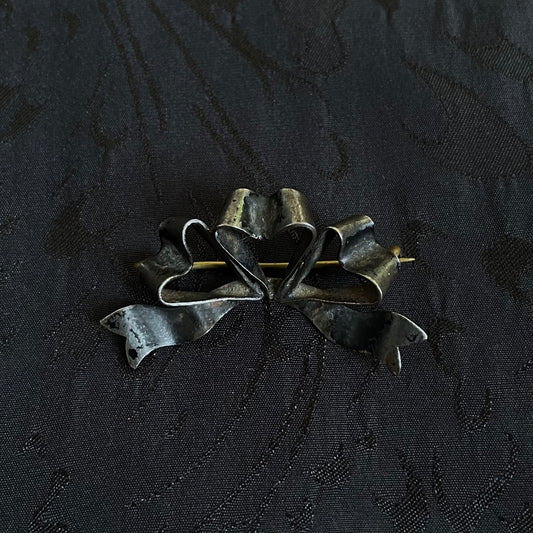 The Victorian Steel Bow