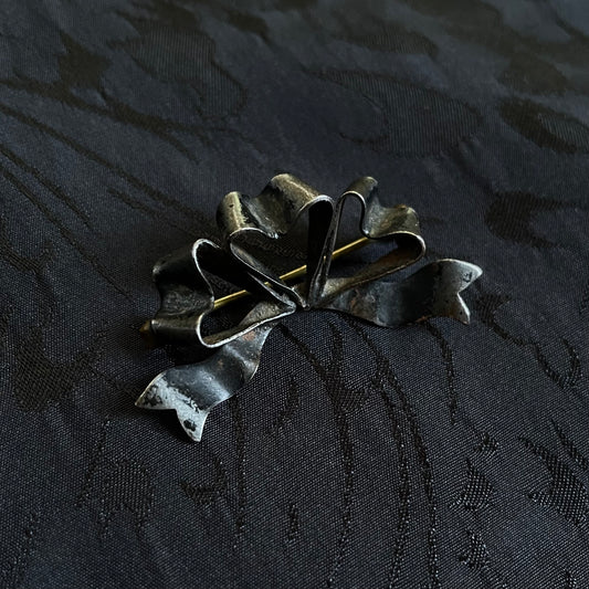 The Victorian Steel Bow