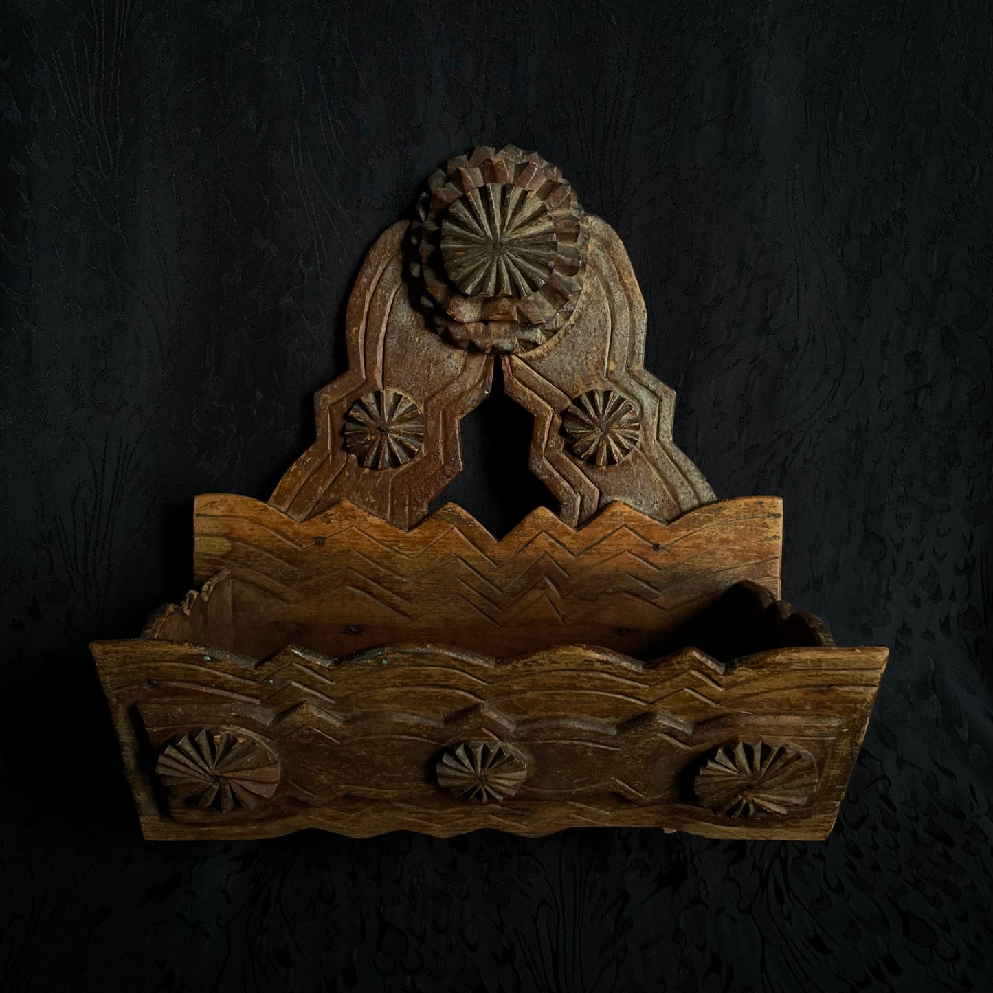 Trap Art Letter Holder