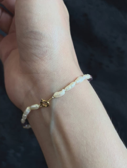 Vintage Rice Pearl, Amethyst, & Gold Beaded Bracelet